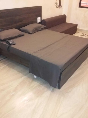 Imagen de la habitación del Hotel Nikunj Ashram. Foto 11