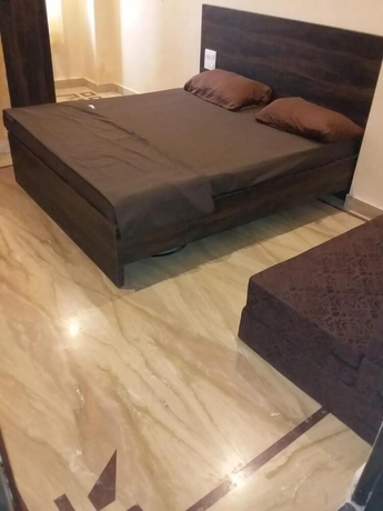 Imagen de la habitación del Hotel Nikunj Ashram. Foto 15