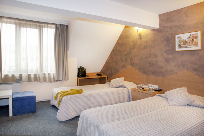 Imagen de la habitación del Hotel Niky. Foto 5