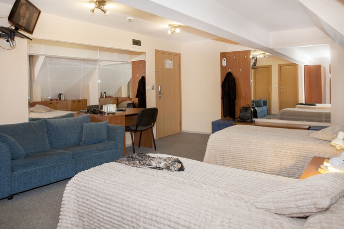 Imagen de la habitación del Hotel Niky. Foto 12