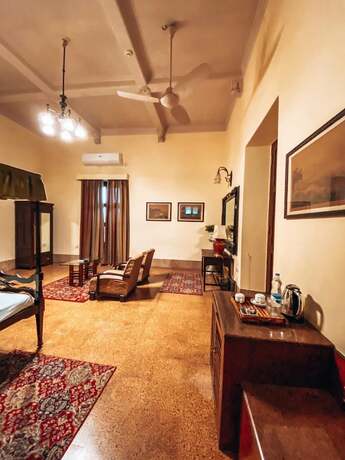 Imagen de la habitación del Hotel Nilambag Palace. Foto 15