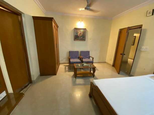 Imagen de la habitación del Hotel Nilambag Palace. Foto 16
