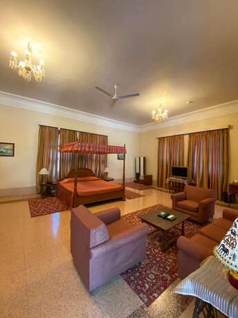 Imagen de la habitación del Hotel Nilambag Palace. Foto 17