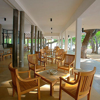 Imagen del bar/restaurante del Hotel Nilaveli Beach. Foto 2