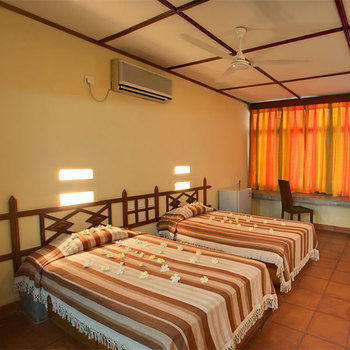 Imagen de la habitación del Hotel Nilaveli Beach. Foto 5