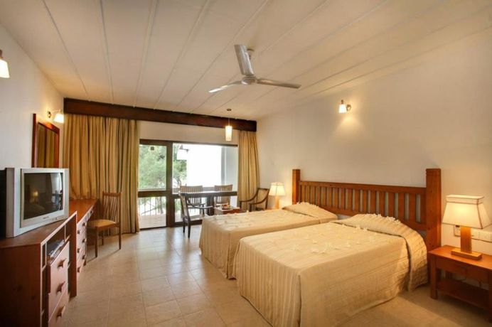 Imagen de la habitación del Hotel Nilaveli Beach. Foto 7