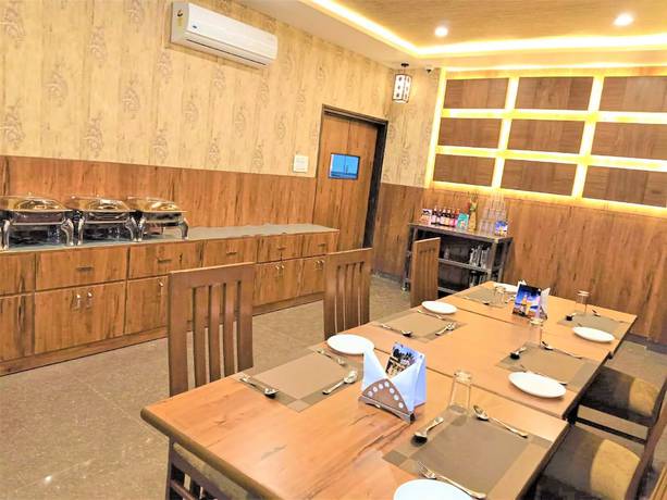 Imagen del bar/restaurante del Hotel Nilax. Foto 5