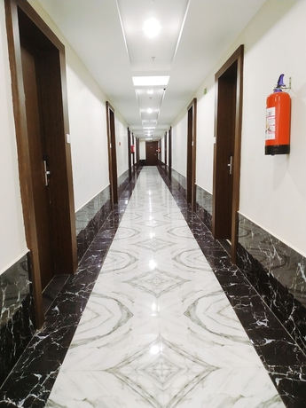 Imagen de los interiores del Hotel Nilay Residency. Foto 16