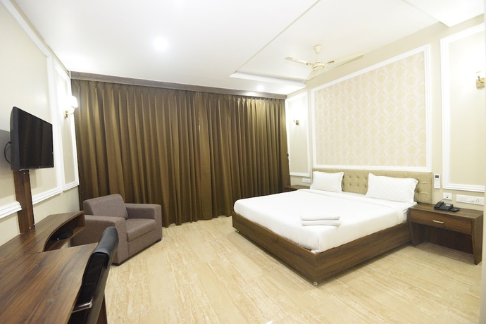 Imagen de la habitación del Hotel Nilay Residency. Foto 9