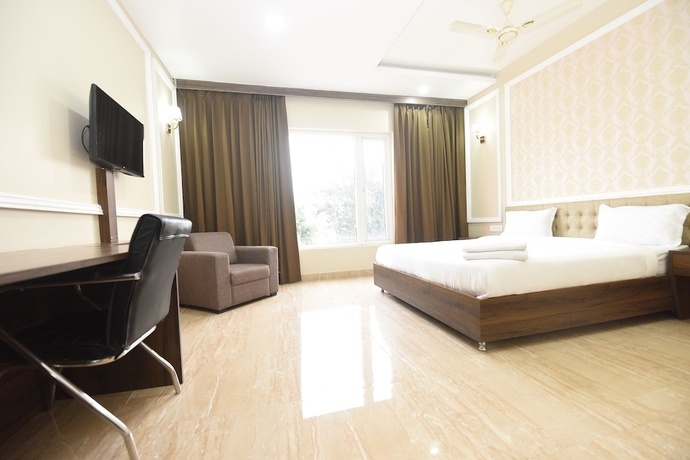 Imagen de la habitación del Hotel Nilay Residency. Foto 14