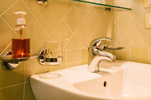 Imagen de la habitación del Hotel Nilde. Foto 5