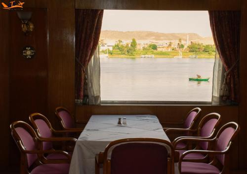 Imagen general del Hotel Nile Cruise Luxor Aswan 3,4 and 7 nights. Foto 2