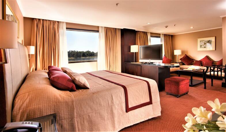 Imagen general del Hotel Nile Monarch Nile Cruise - Every Monday from Luxor for 07 & 04 Nights - Every Friday From Aswan for. Foto 4