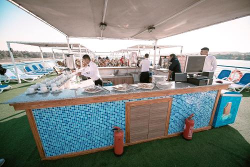 Imagen general del Hotel Nile Story, Nile Cruise, From Luxor Monday to Friday 4N, from Aswan Friday to Monday 3N. Foto 6
