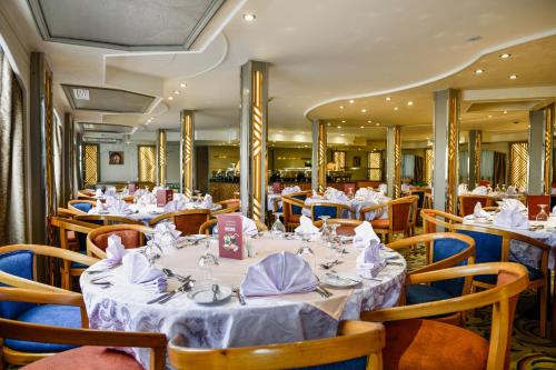 Imagen general del Hotel Nile Treasure Cruise - 4 or 7 Nights From Luxor each Saturday and 3 or 7 Nights From Aswan each Wedn. Foto 9