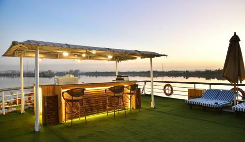 Imagen general del Hotel Nile Treasure Cruise - 4 or 7 Nights From Luxor each Saturday and 3 or 7 Nights From Aswan each Wedn. Foto 19