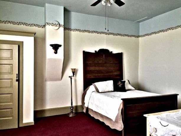 Imagen de la habitación del Hotel Niles. Foto 9