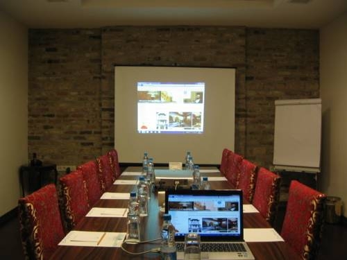 Imagen general del Hotel Niles Istanbul. Foto 26