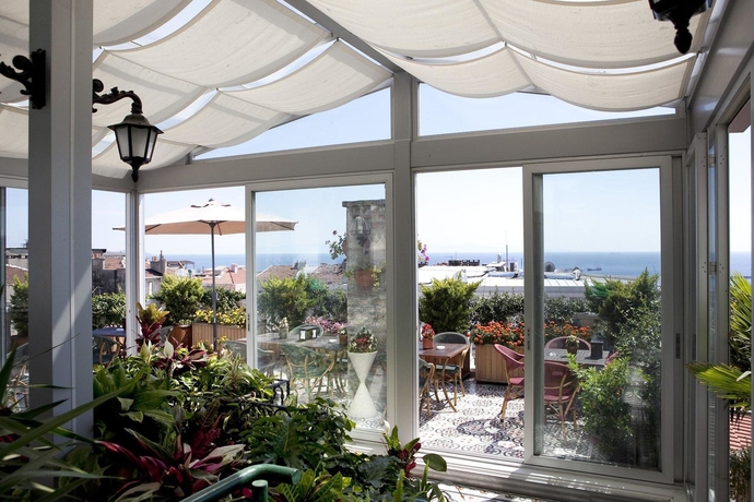 Imagen del bar/restaurante del Hotel Niles Istanbul - Special Class. Foto 2