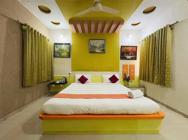 Imagen de la habitación del Hotel Nilkanth Resort - Best Resort in Anand. Foto 8