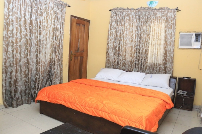 Imagen de la habitación del Hotel Nima Suites. Foto 5