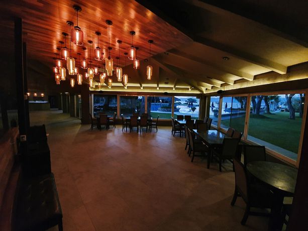 Imagen del bar/restaurante del Hotel Nimue Marina Residence and Boutique. Foto 7