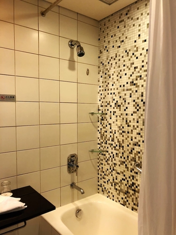 Imagen de la habitación del Hotel Nina Causeway Bay. Foto 2