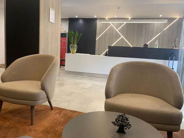 Imagen de los interiores del Hotel Nina. Foto 12