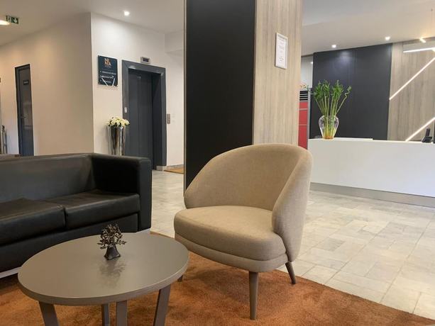 Imagen de los interiores del Hotel Nina. Foto 13