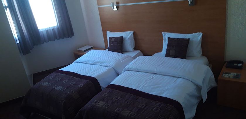 Imagen de la habitación del Hotel Nina. Foto 9