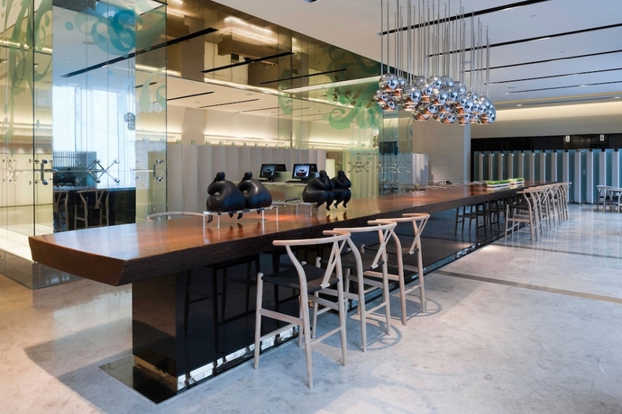 Imagen del bar/restaurante del Hotel Nina Island South. Foto 2