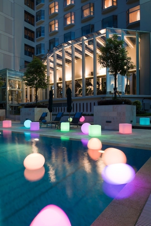 Imagen de la piscina del Hotel Nina Island South. Foto 18