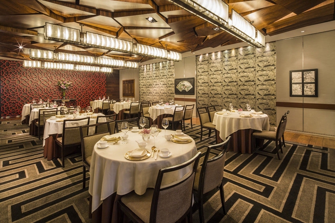 Imagen del bar/restaurante del Hotel Nina Tsuen Wan West. Foto 2