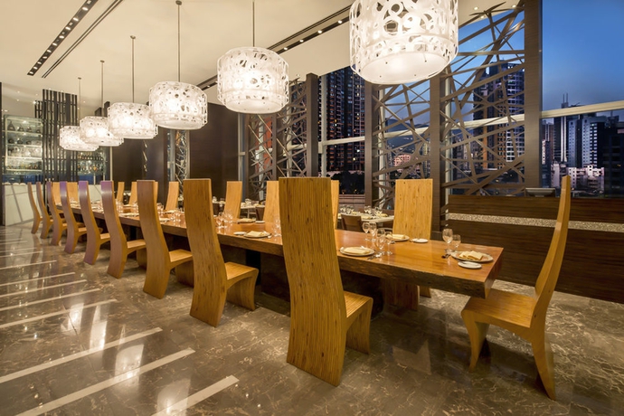 Imagen del bar/restaurante del Hotel Nina Tsuen Wan West. Foto 4