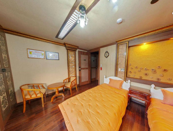 Imagen de la habitación del Hotel Nine Resort. Foto 5