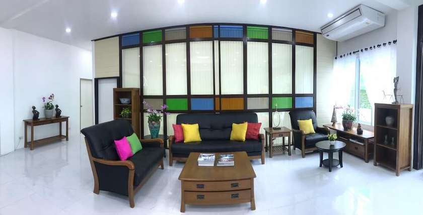 Imagen de los interiores del Hotel Nine Smiths Chiang Mai. Foto 18