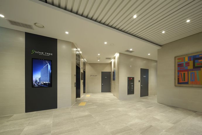 Imagen de los interiores del Hotel Nine Tree Dongdaemun. Foto 19
