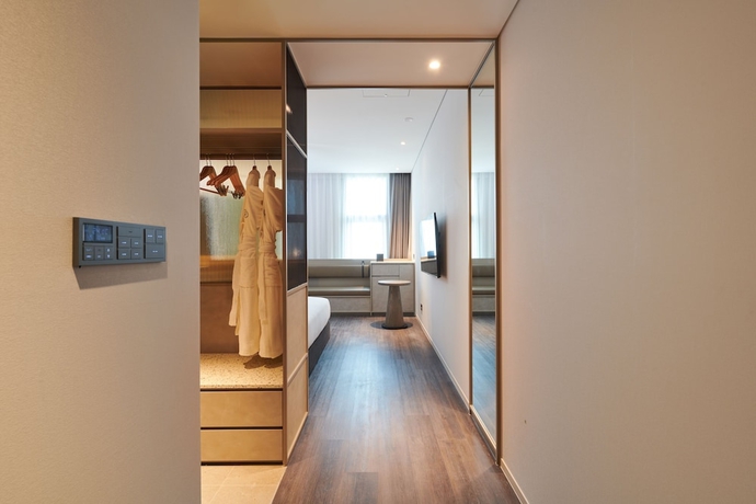 Imagen de la habitación del Hotel Nine Tree Premier Rokaus Seoul Yongsan. Foto 13