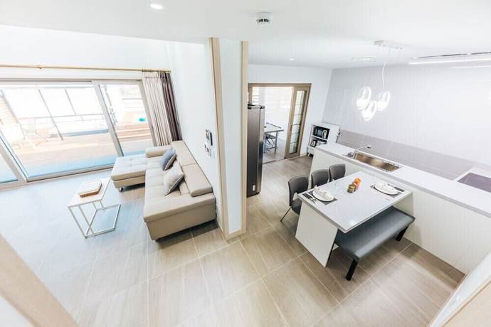 Imagen de la habitación del Hotel Nine to zero Pension. Foto 3