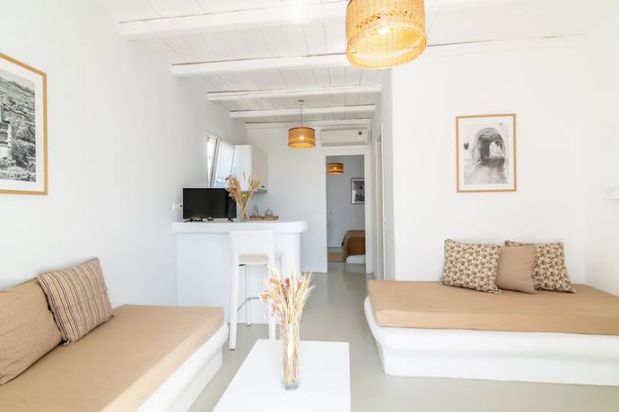 Imagen de la habitación del Hotel Ninemia Suites and Open air Spa. Foto 4