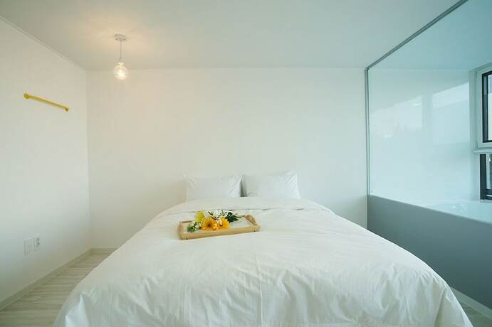 Imagen de la habitación del Hotel Ninespavill. Foto 24