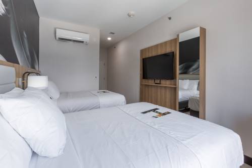 Imagen de la habitación del Hotel Ninety Five. Foto 2