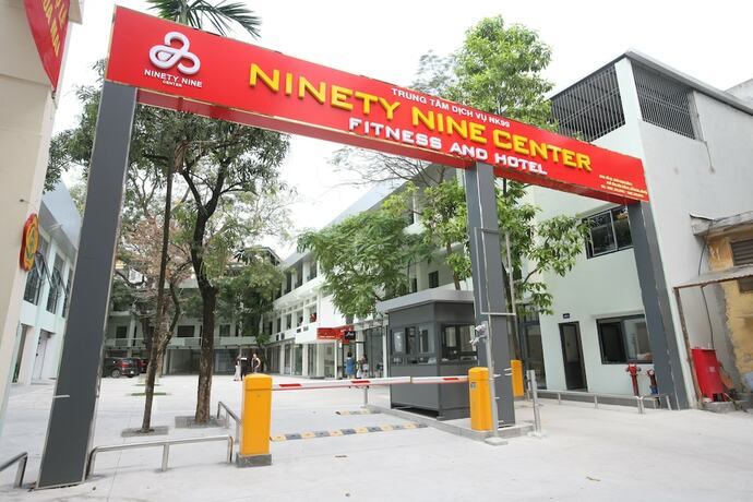 Imagen general del Hotel Ninety Nine Center. Foto 1
