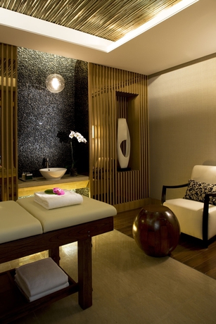 Imagen de la piscina del Hotel Ningbo Marriott. Foto 13