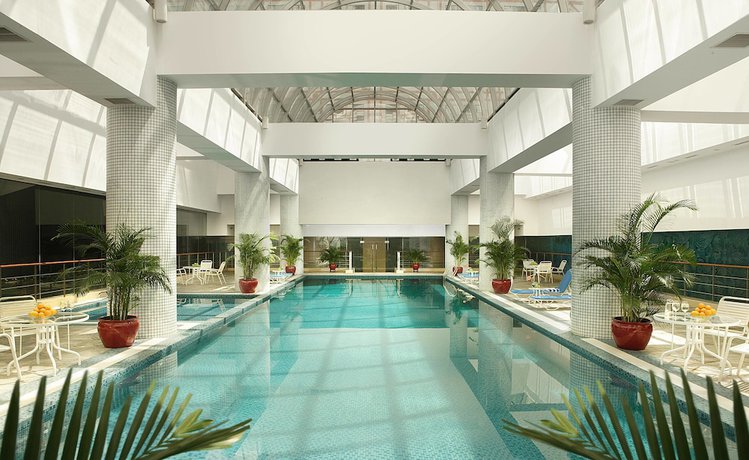 Imagen de la piscina del Hotel Ningbo Portman Plaza. Foto 20