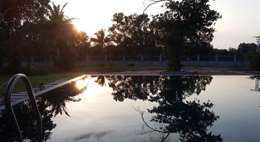 Imagen de los exteriores del Hotel Ninila Fruit Farm Bungalow. Foto 8