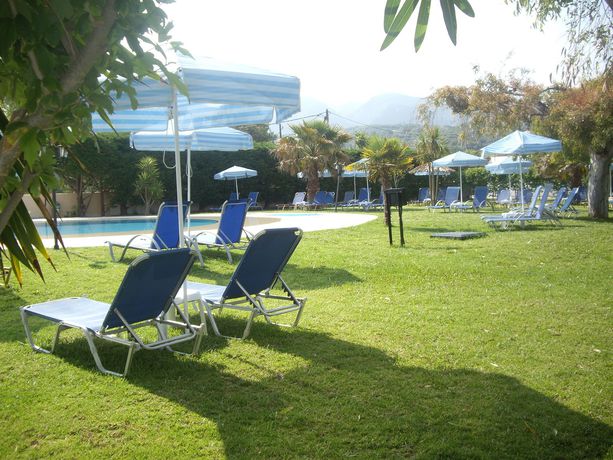 Imagen de los exteriores del Hotel Ninos On The Beach. Foto 11
