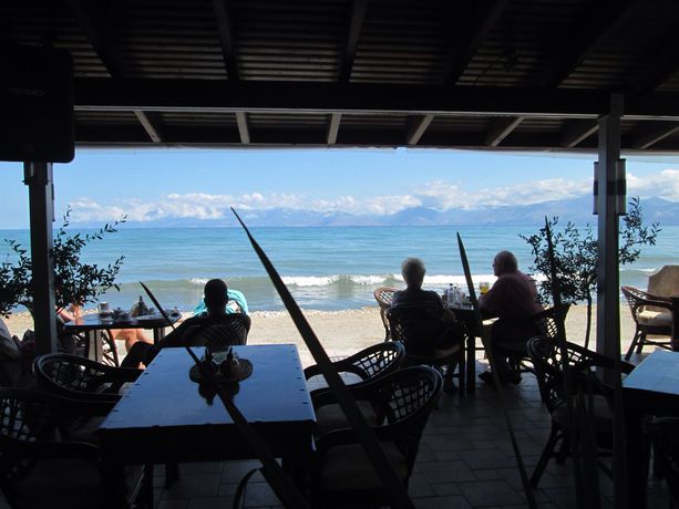 Imagen de la habitación del Hotel Ninos On The Beach. Foto 10