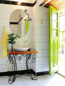 Imagen de la habitación del Hotel Ni&ntilde;os Meloc. Foto 4