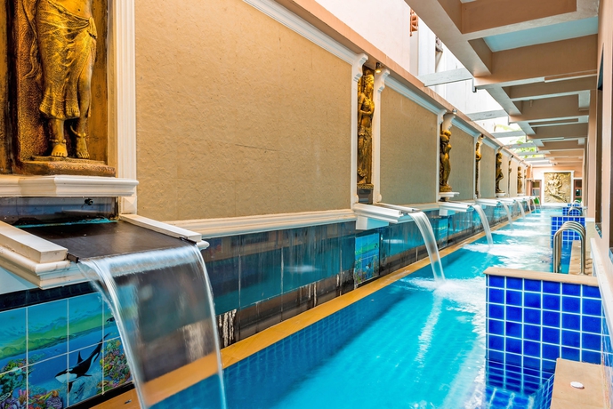 Imagen de la piscina del Hotel Nipa Resort. Foto 15